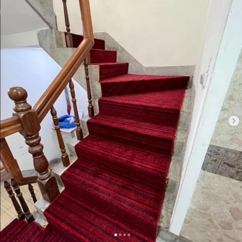 沛豐室內裝修設計 - 樓梯地毯鋪設