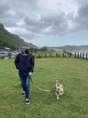 提供法語初學服務的專家Emmanuel