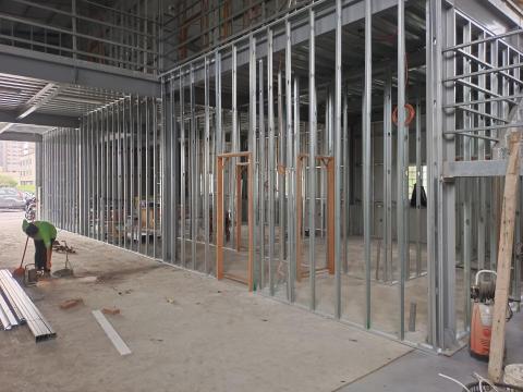 顏武興 - 輕隔間下骨料