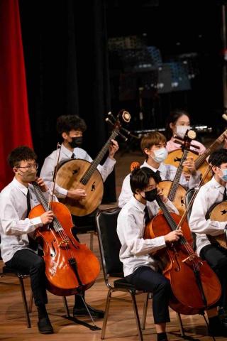 林東諺 - 在宜蘭高中時比國樂全國賽拿到特優第一