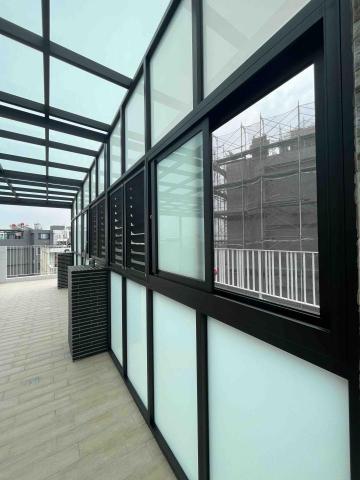 永豐裕鋁門窗 - 豪宅透天頂樓曬衣區