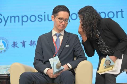 Joe Cho - QA session in International Symposium on Sport and Health Policy for All

講者 Dr. Masamitsu Kamada from The University of Tokyo