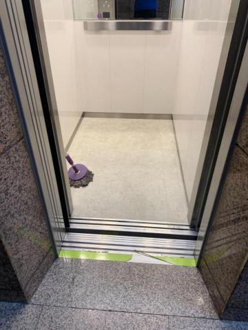 陳永峯 - 電梯清潔