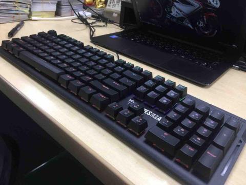 Manny Wang 王浩宇 - Gamdias