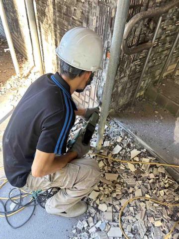 睿永工程有限公司 - 外牆磁磚剃除