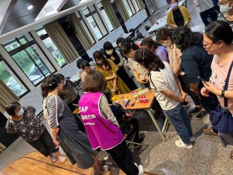 悠遊毛氈工作室 - 