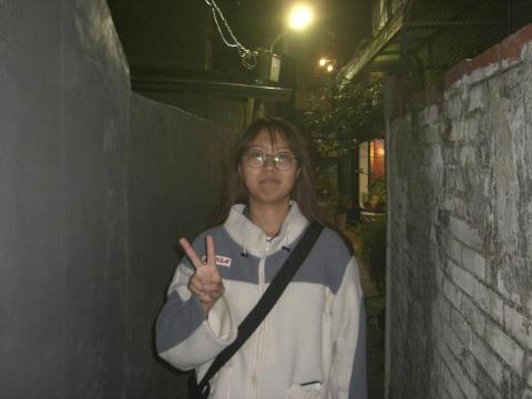 提供版面設計服務的專家Zou