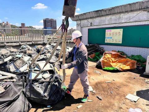 睿永工程有限公司 - 廢棄物清運（高空作業）