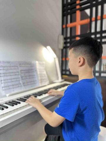 羅凱蓁 - 到府鋼琴家教課