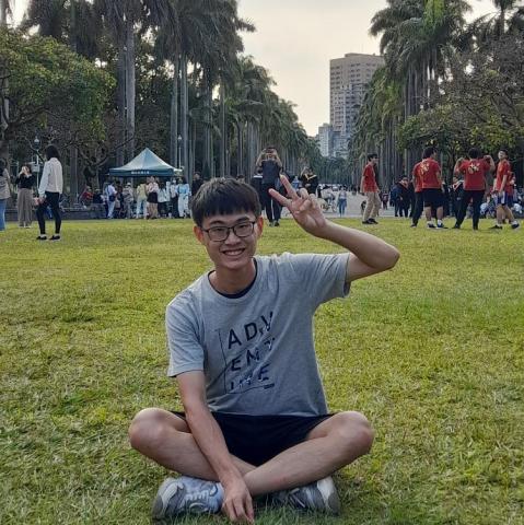 提供高中生物服務的專家賴昱廷-生物家教