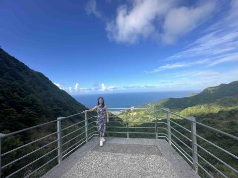 小黑✈️機場接送✈️包車旅遊 - 