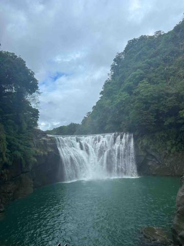 小黑✈️機場接送✈️包車旅遊 - 
