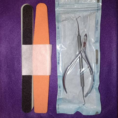 恩典手足指甲到府修剪 - 五金、搓板工具