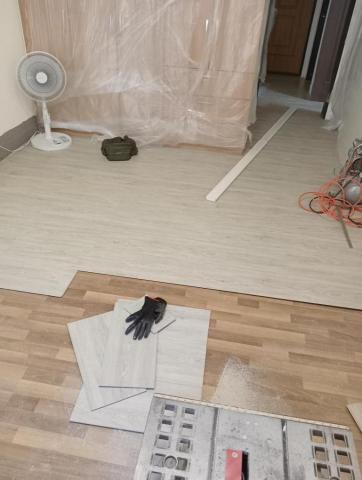 策略室內裝修事業群 - 中和,卡扣地板施作中 策略室內裝修事業群 - 中和,卡扣地板施作中