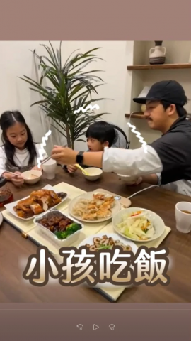 線上課程/YouTube影片剪輯後製專門戶 - 剪輯電商產品之短影音《暖菜板 小孩吃飯慢》。包含承接內容包含：剪輯後製、旁白配音：
https://youtu.be/MJV2km3GGHQ