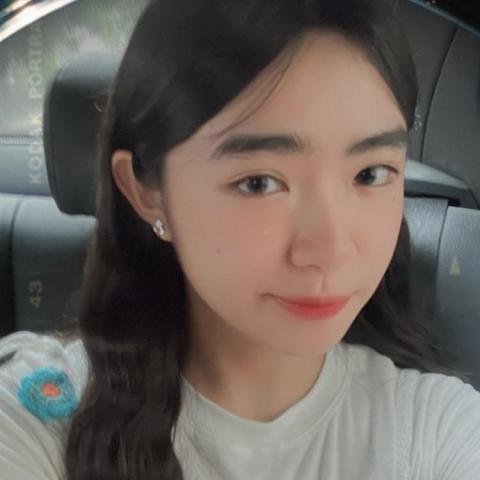 提供宣傳海報服務的專家黃欣婷