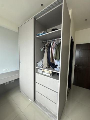 立富室內裝修設計有限公司 - 系統櫃化妝桌、衣櫃