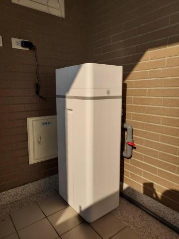 八重山淨水設備 - 白色款 28L智能軟水機