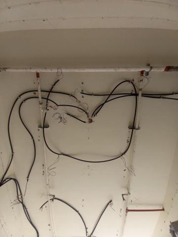 秝研油漆 防水工程 - 新竹市，社區：光復國宅，全室虹牌水泥漆（玫瑰白）+防水抗裂水泥+防水壁癌處理+兩道批土研磨，施工前