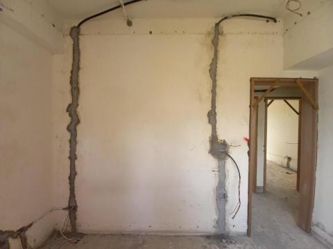 秝研油漆 防水工程 - 新竹市，社區：光復國宅，全室虹牌水泥漆（玫瑰白）+防水抗裂水泥+防水壁癌處理+兩道批土研磨，施工前