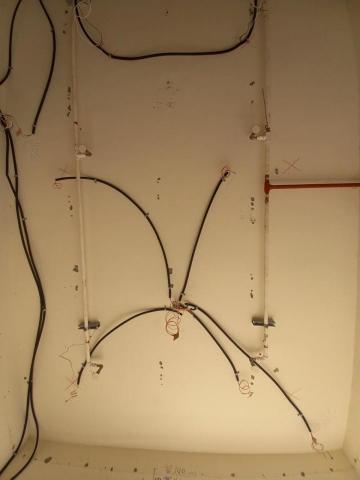 秝研油漆 防水工程 - 新竹市，社區：光復國宅，全室虹牌水泥漆（玫瑰白）+防水抗裂水泥+防水壁癌處理+兩道批土研磨，施工前