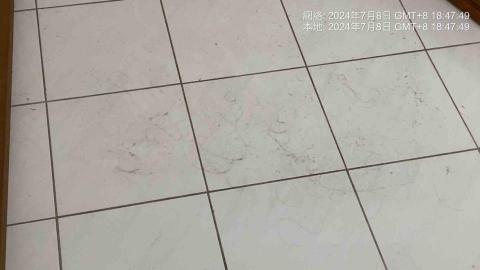 由希 - 清潔前的次臥