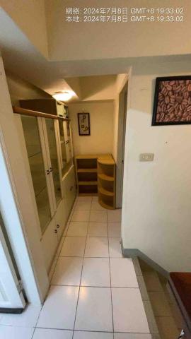 由希 - 清潔後的房間走道