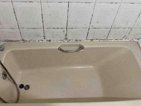 由希 - 衛浴清潔前