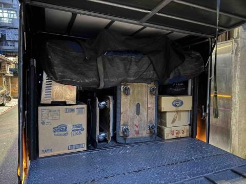 詠婕起重實業社 - 