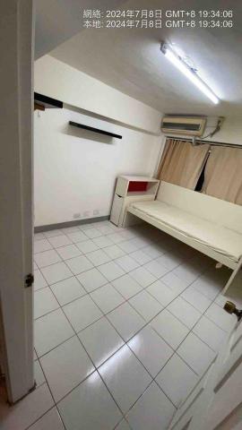 由希 - 清潔後的次臥