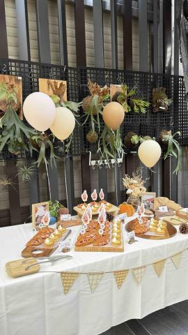 蘊&sup2;Une square - 