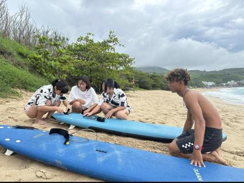 吳洛昕游泳 - 衝浪衝浪