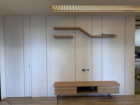 Soul37度設計空間裝修 - 延伸電視牆+隱藏門設計
材質均為最高級膚感PP科技板
簡約時尚係