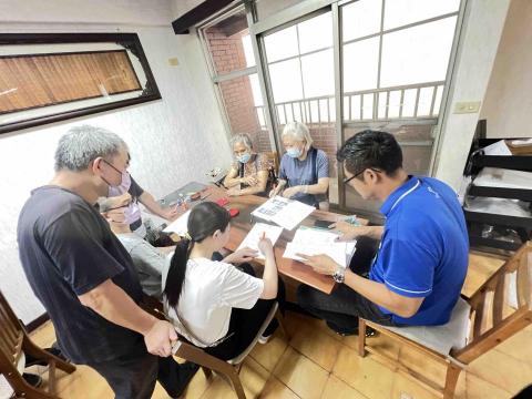 嘉晟-科頡包租代管 - 簽約完成照