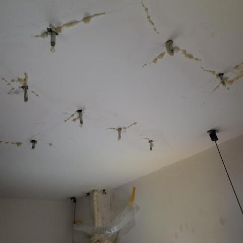 鴻聲工程有限公司 - 天花板漏水高壓灌注