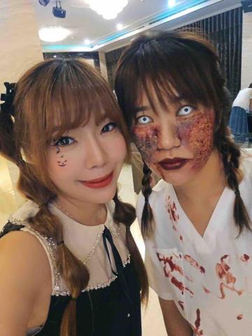 妃霓新秘整體造型 - 右邊客人參加比賽來化妝,得了第一名? 妃霓新秘整體造型 - 右邊客人參加比賽來化妝,得了第一名?