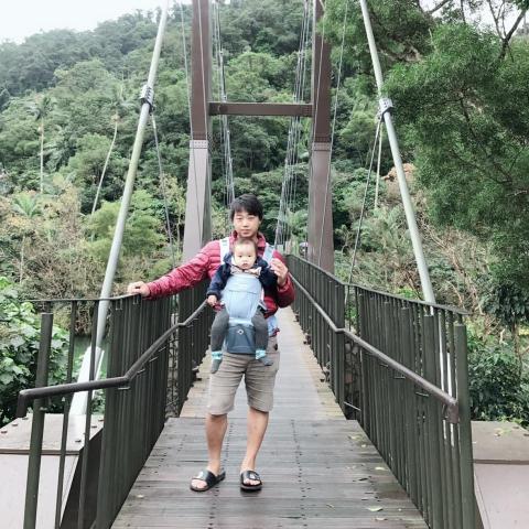 提供打針epoxy服務的專家劉先生