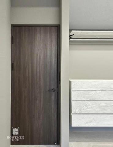 豪門精品房門 - PP-401夜影黑檀
材質：日本PP材質