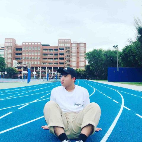 提供2024世足服務的專家張鈞瑋