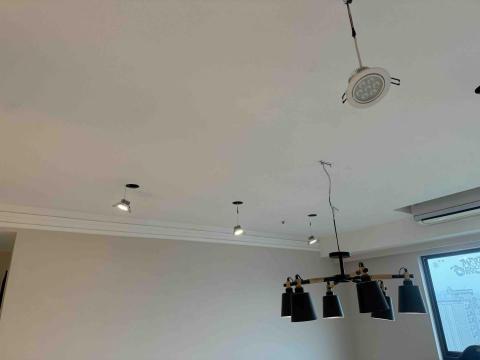 邦輝土木包工業 - 全面批土打磨 油漆工程