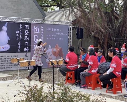 許小琦 - 恆星學坊陶藝成果展主持