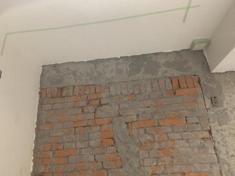 防水師傅-阿墨 - 一個豪宅的牆壁
地震裂開
裡面都彭空
有損壞的就不要了打光