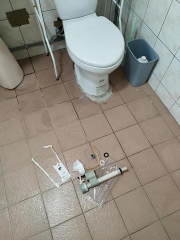 周昆興 - 馬桶進水器修繕