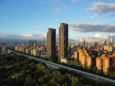 ZicDrone_Life - 空拍信義聯勤大廈