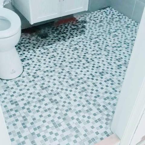 林志榮 - 馬賽克磁磚兼具藝術與防滑的作用，是一種相當實用的材質