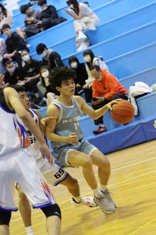 提供裁判服務的專家李俞宏