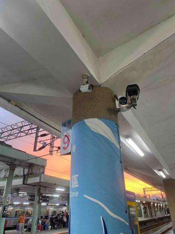 良辰工程企業社 - 瑞芳車站 臨時攝影機 良辰工程企業社 - 瑞芳車站 臨時攝影機