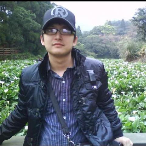 提供diy油畫服務的專家Lee mike