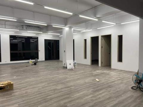 宸達工程行 - 辦公室軌道燈裝設