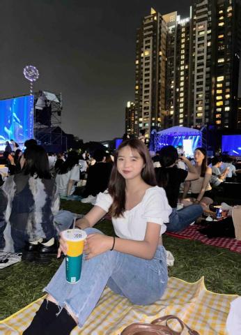 提供高中化學服務的專家王妤倢